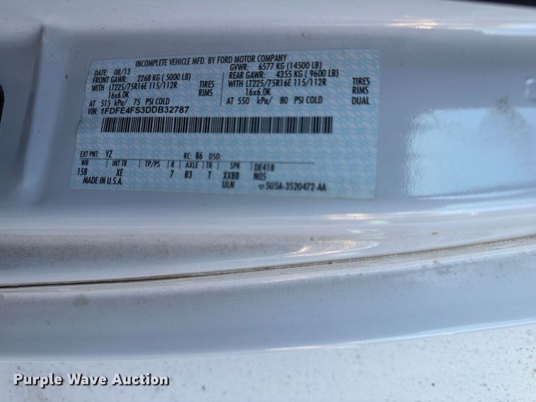 image for item FU6014 2013 Ford E450 shuttle bus