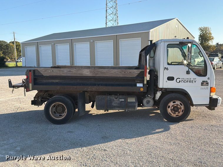image for item FU8502 1999 Chevrolet W4 dump truck