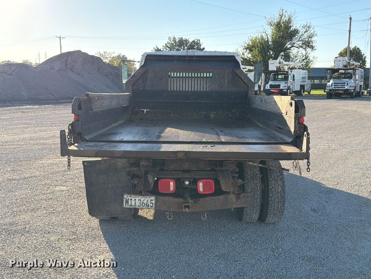 image for item FU8502 1999 Chevrolet W4 dump truck