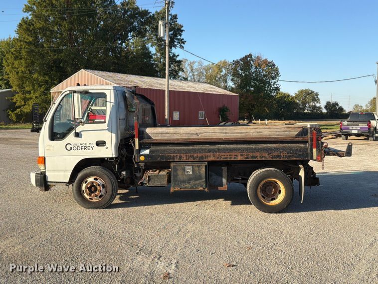 image for item FU8502 1999 Chevrolet W4 dump truck