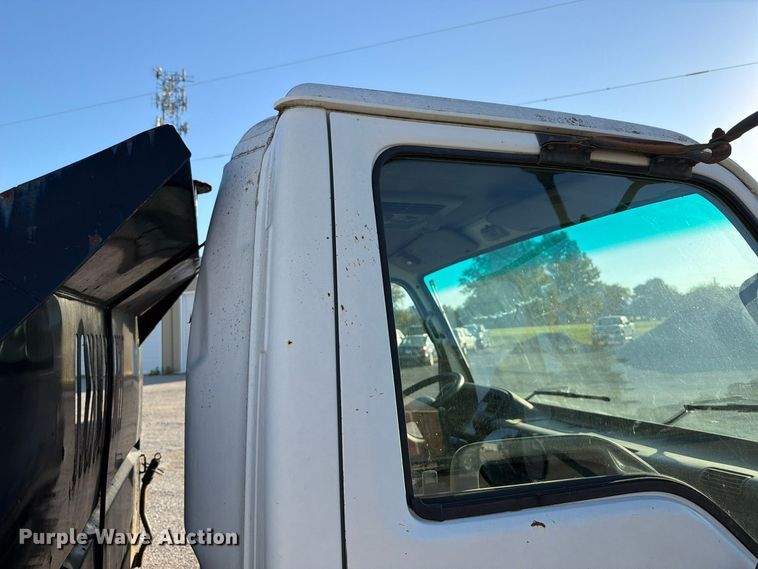 image for item FU8502 1999 Chevrolet W4 dump truck
