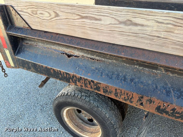 image for item FU8502 1999 Chevrolet W4 dump truck