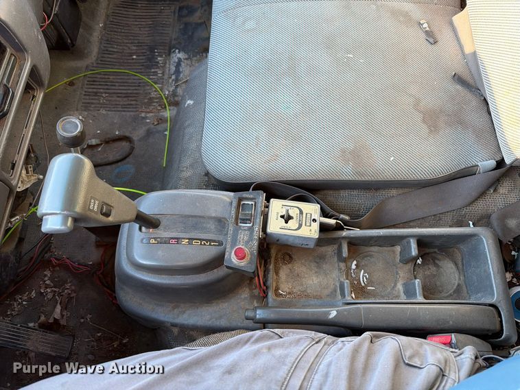 image for item FU8502 1999 Chevrolet W4 dump truck