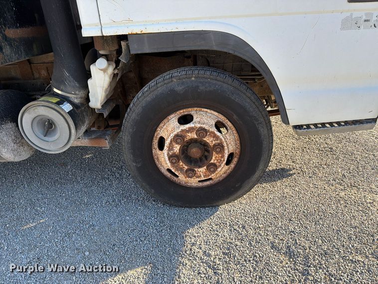 image for item FU8502 1999 Chevrolet W4 dump truck