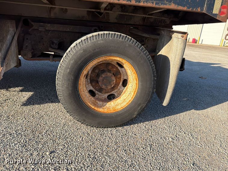 image for item FU8502 1999 Chevrolet W4 dump truck