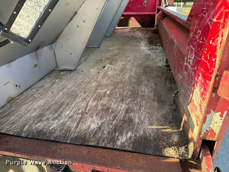 image for item FU8504 2012 Ford F550 Super Duty XL dump truck
