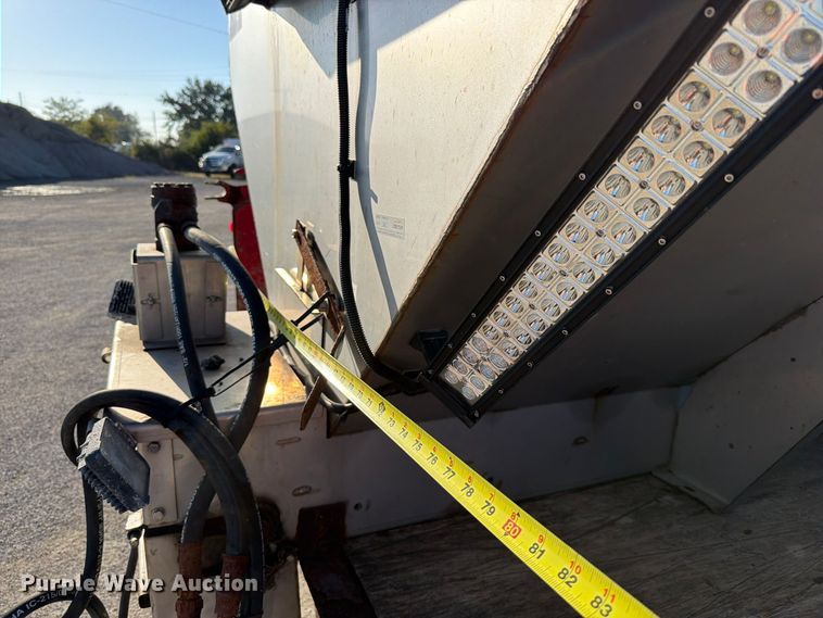 image for item FU8504 2012 Ford F550 Super Duty XL dump truck