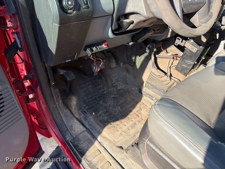 image for item FU8504 2012 Ford F550 Super Duty XL dump truck
