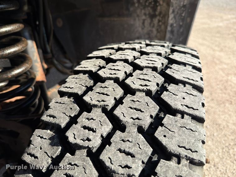 image for item FU8504 2012 Ford F550 Super Duty XL dump truck