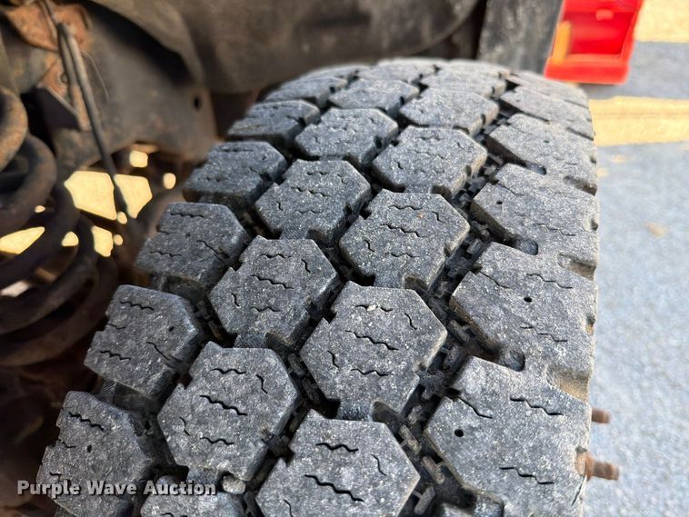 image for item FU8504 2012 Ford F550 Super Duty XL dump truck