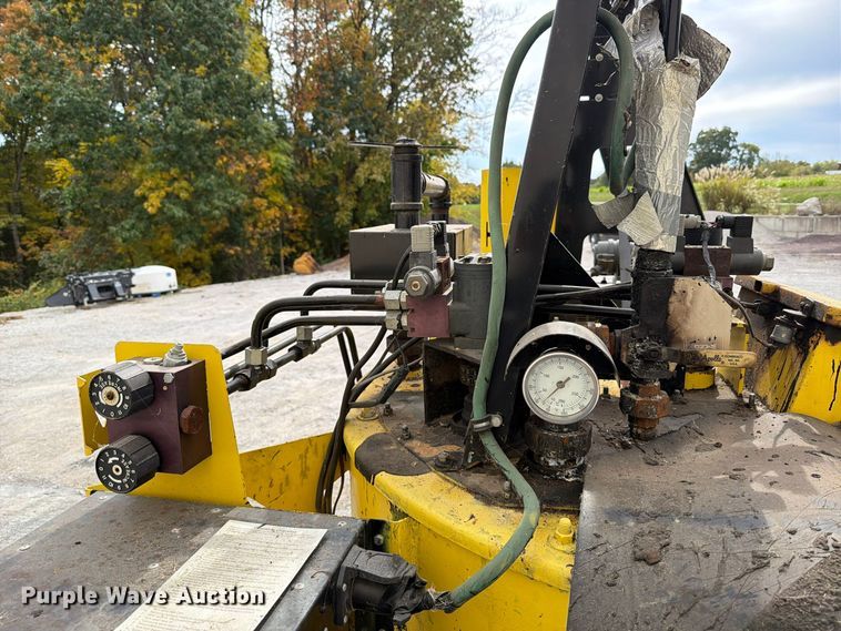 image for item FU8511 2013 Stepp OJK-125 melter applicator