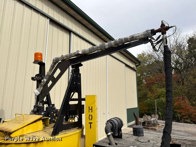 image for item FU8511 2013 Stepp OJK-125 melter applicator