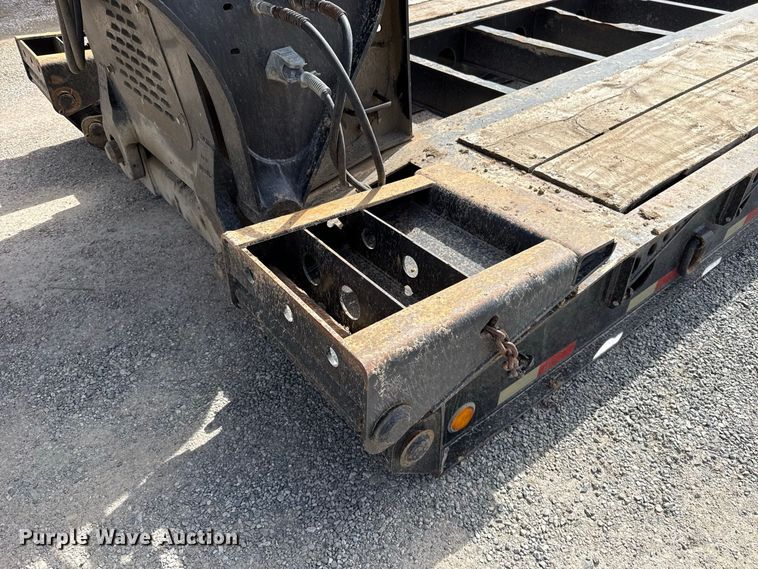 image for item FV2034 2009 Etnyre Blackhawk PRTN35TD lowboy equipment trailer