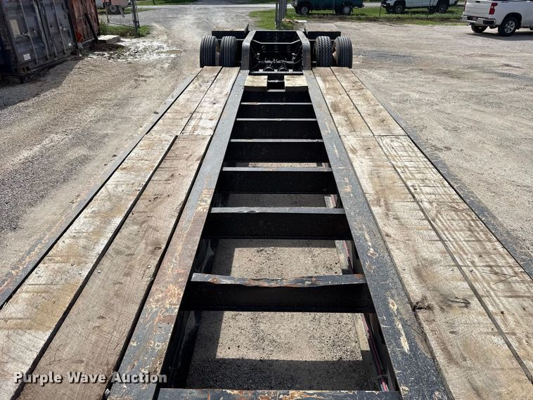 image for item FV2034 2009 Etnyre Blackhawk PRTN35TD lowboy equipment trailer