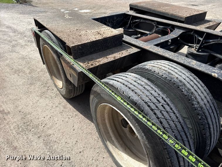 image for item FV2034 2009 Etnyre Blackhawk PRTN35TD lowboy equipment trailer