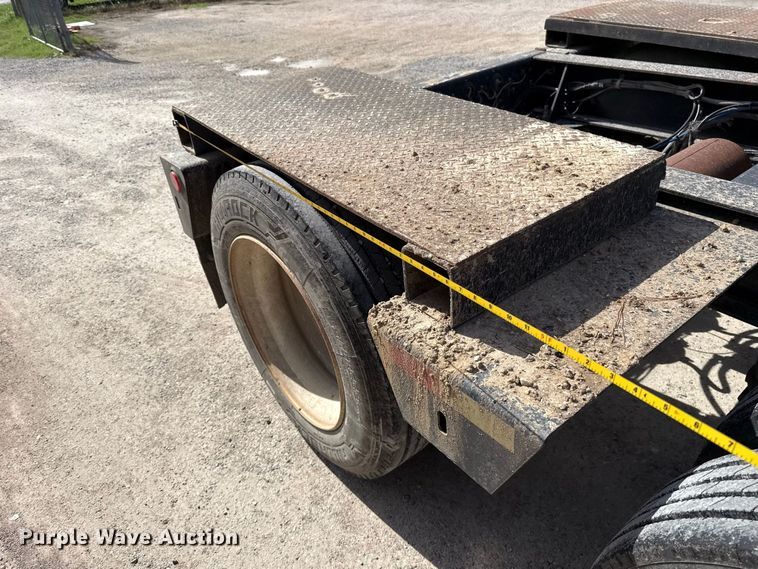 image for item FV2034 2009 Etnyre Blackhawk PRTN35TD lowboy equipment trailer