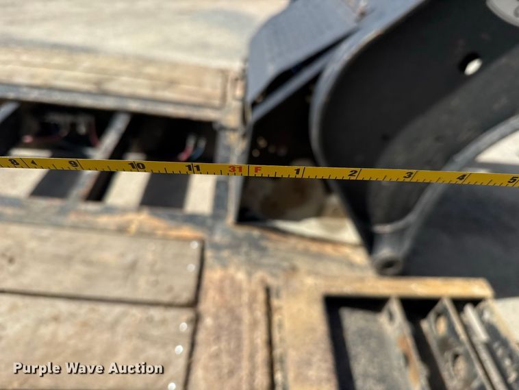 image for item FV2034 2009 Etnyre Blackhawk PRTN35TD lowboy equipment trailer