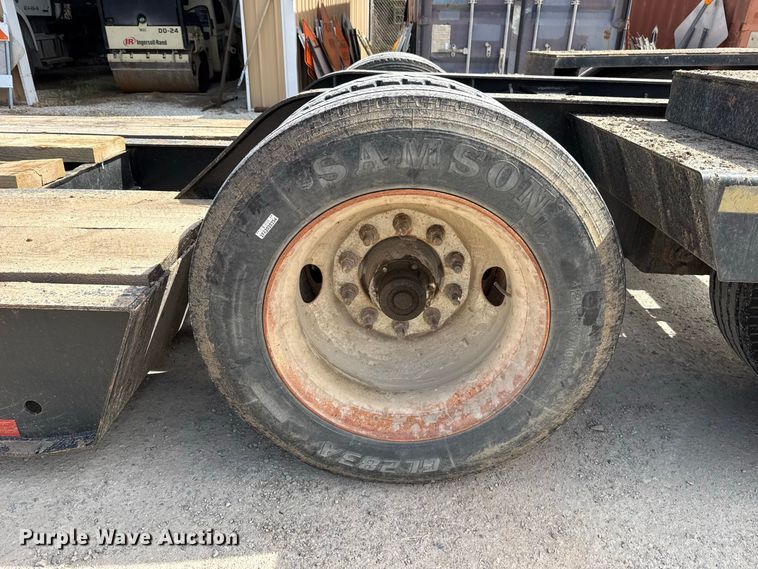 image for item FV2034 2009 Etnyre Blackhawk PRTN35TD lowboy equipment trailer