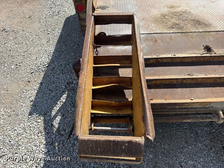 image for item FV2035 2003 Belshe T18 