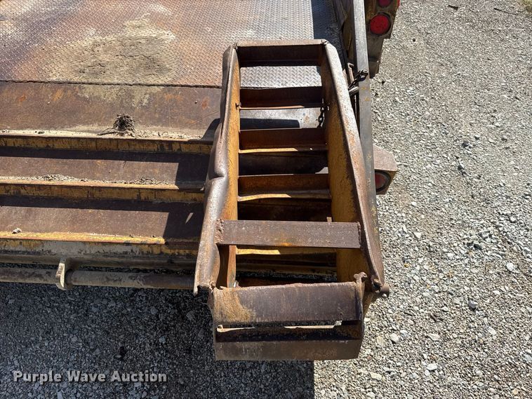 image for item FV2035 2003 Belshe T18 