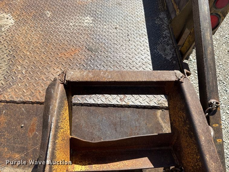 image for item FV2035 2003 Belshe T18 
