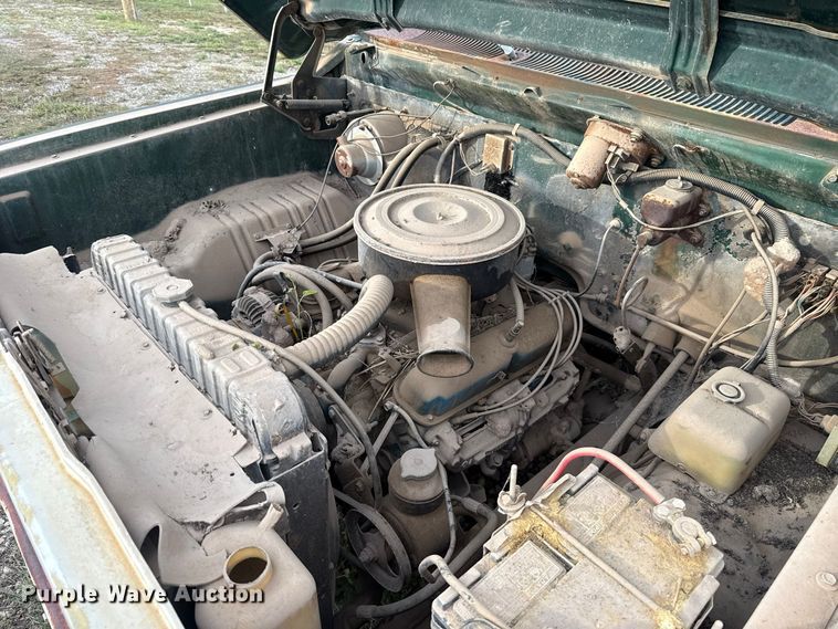 image for item FV2043 1976 Dodge D600 grain truck