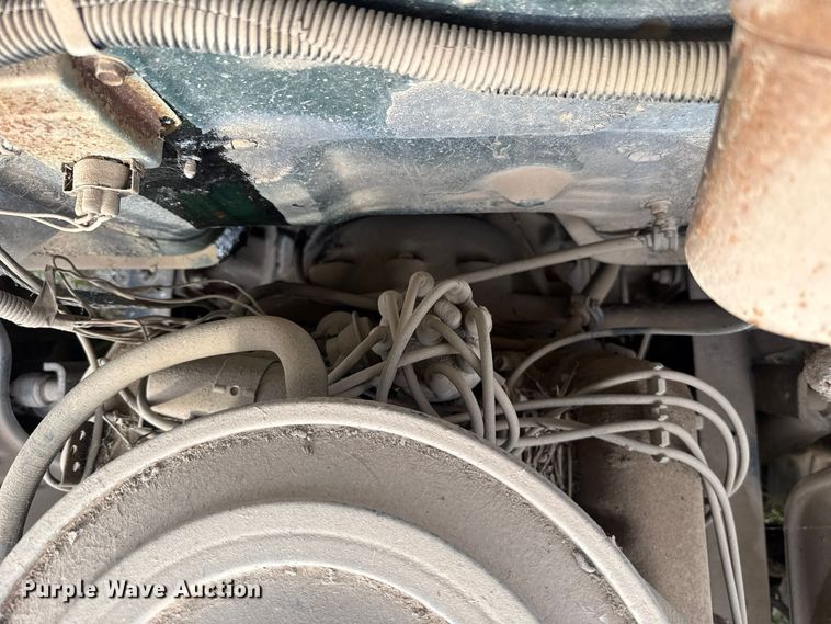 image for item FV2043 1976 Dodge D600 grain truck