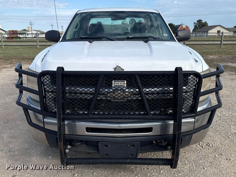image for item FV2044 2010 Chevrolet Silverado 2500 Ext. Cab pickup truck