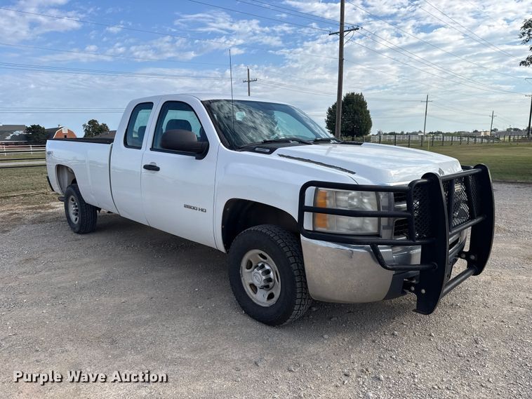 image for item FV2044 2010 Chevrolet Silverado 2500 Ext. Cab pickup truck