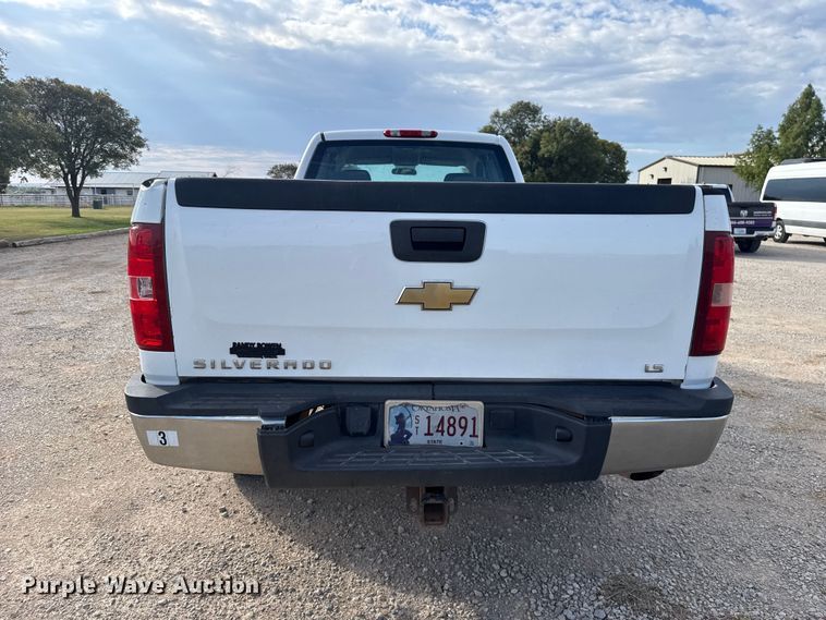 image for item FV2044 2010 Chevrolet Silverado 2500 Ext. Cab pickup truck