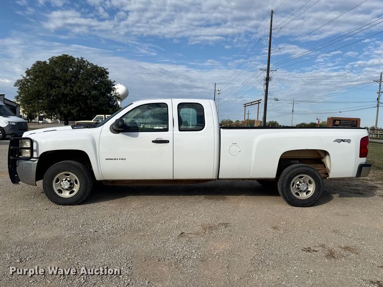 image for item FV2044 2010 Chevrolet Silverado 2500 Ext. Cab pickup truck