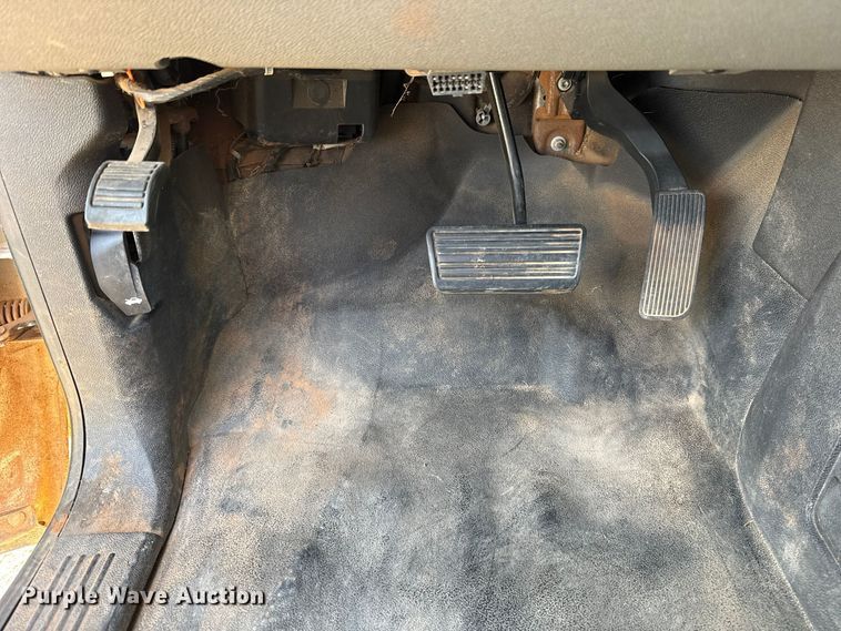 image for item FV2044 2010 Chevrolet Silverado 2500 Ext. Cab pickup truck