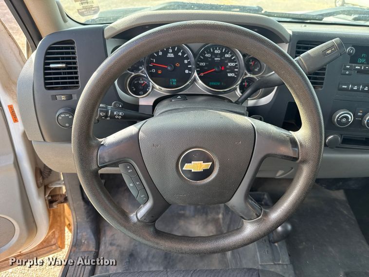 image for item FV2044 2010 Chevrolet Silverado 2500 Ext. Cab pickup truck