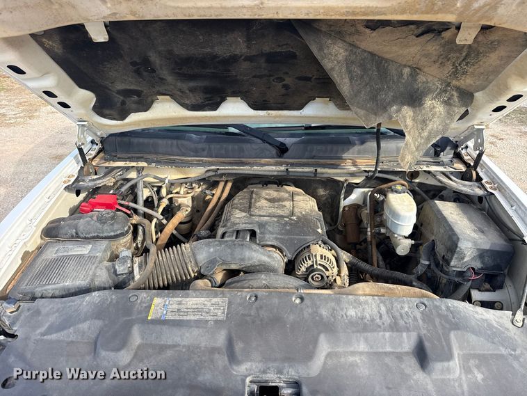 image for item FV2044 2010 Chevrolet Silverado 2500 Ext. Cab pickup truck