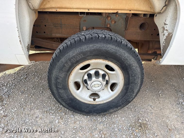 image for item FV2044 2010 Chevrolet Silverado 2500 Ext. Cab pickup truck