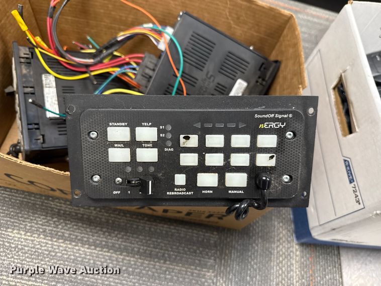 image for item FV2045 Radio equipment