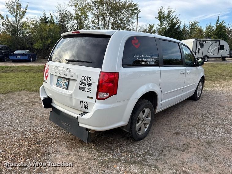 image for item FV2083 2017 Dodge Grand Caravan handicap accessible van