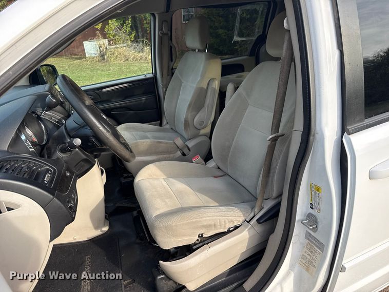 image for item FV2083 2017 Dodge Grand Caravan handicap accessible van