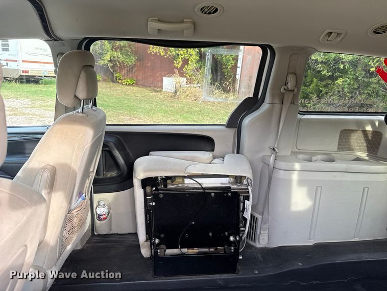 image for item FV2083 2017 Dodge Grand Caravan handicap accessible van