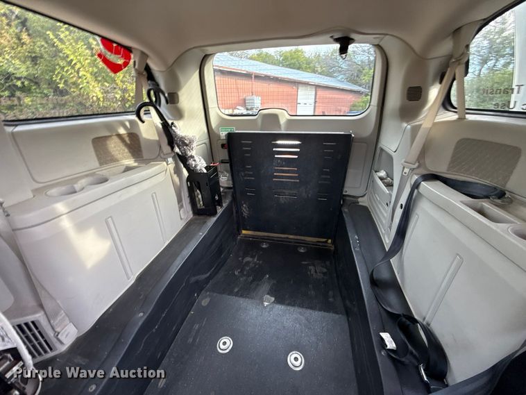 image for item FV2083 2017 Dodge Grand Caravan handicap accessible van