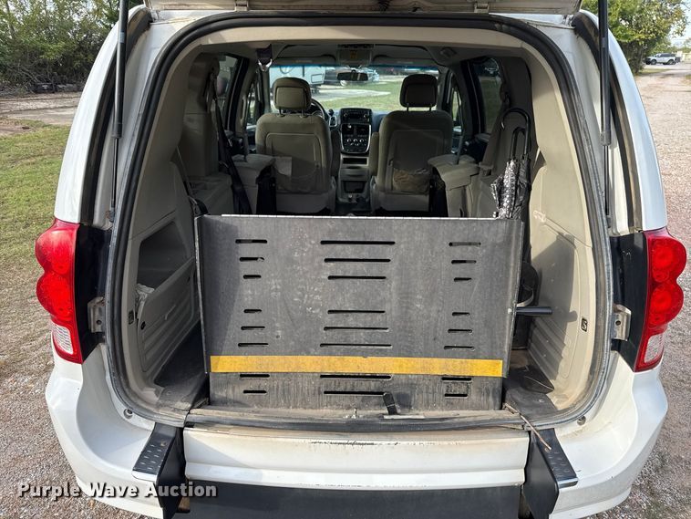 image for item FV2083 2017 Dodge Grand Caravan handicap accessible van