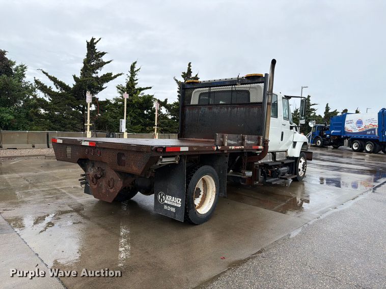 image for item NF9536 2012 International WorkStar 7300 Crew Cab flatbed truck