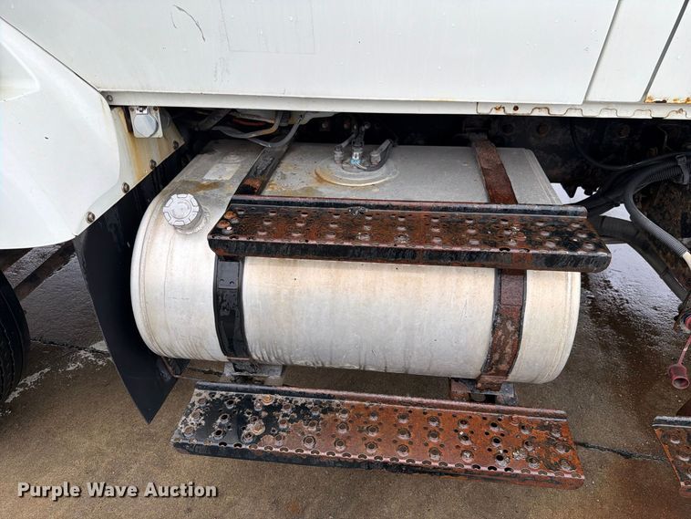image for item NF9536 2012 International WorkStar 7300 Crew Cab flatbed truck