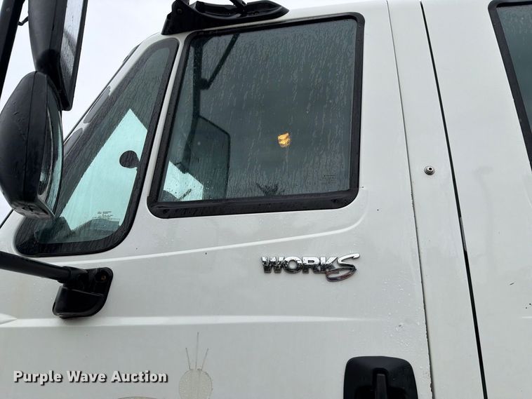 image for item NF9536 2012 International WorkStar 7300 Crew Cab flatbed truck