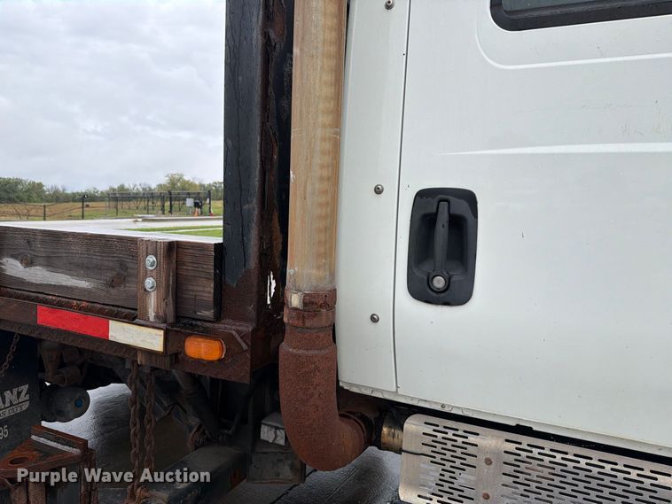 image for item NF9536 2012 International WorkStar 7300 Crew Cab flatbed truck