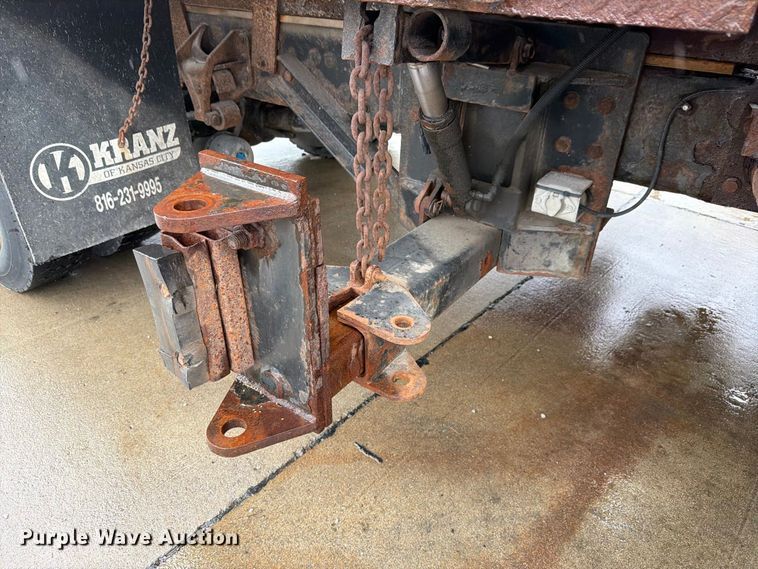 image for item NF9536 2012 International WorkStar 7300 Crew Cab flatbed truck