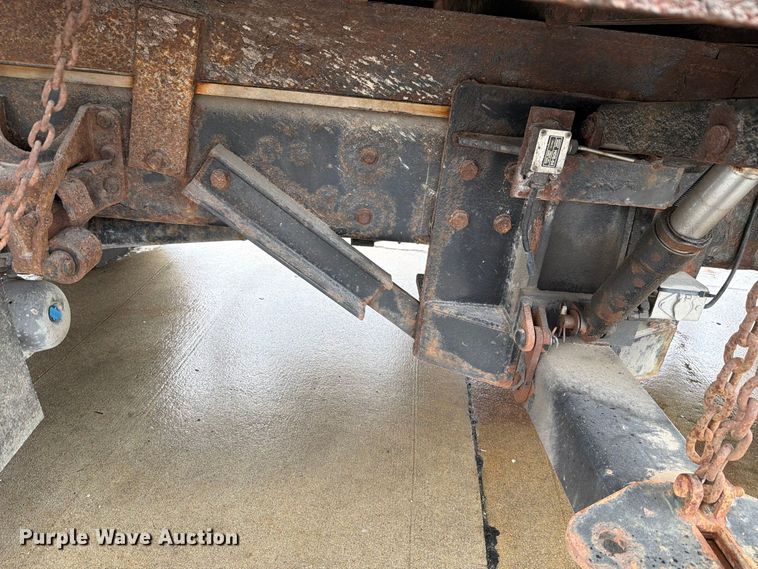 image for item NF9536 2012 International WorkStar 7300 Crew Cab flatbed truck