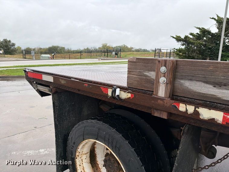 image for item NF9536 2012 International WorkStar 7300 Crew Cab flatbed truck