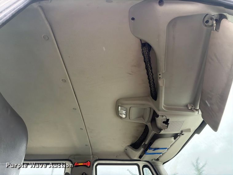 image for item NF9536 2012 International WorkStar 7300 Crew Cab flatbed truck