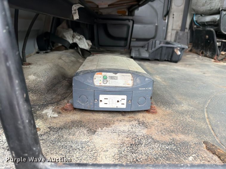 image for item NF9536 2012 International WorkStar 7300 Crew Cab flatbed truck